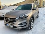 Ruskea Maastoauto, Hyundai Tucson – RTN-398, kuva 1