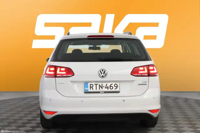 Valkoinen Farmari, Volkswagen Golf – RTN-469
