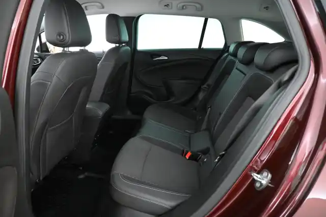 Punainen Farmari, Opel Astra – RTN-929