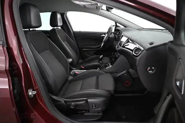 Punainen Farmari, Opel Astra – RTN-929