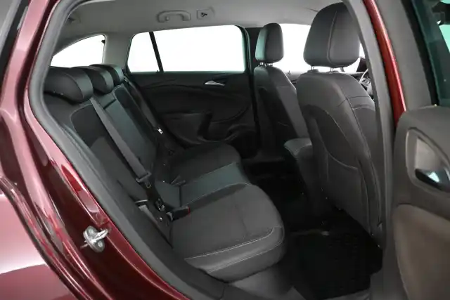 Punainen Farmari, Opel Astra – RTN-929