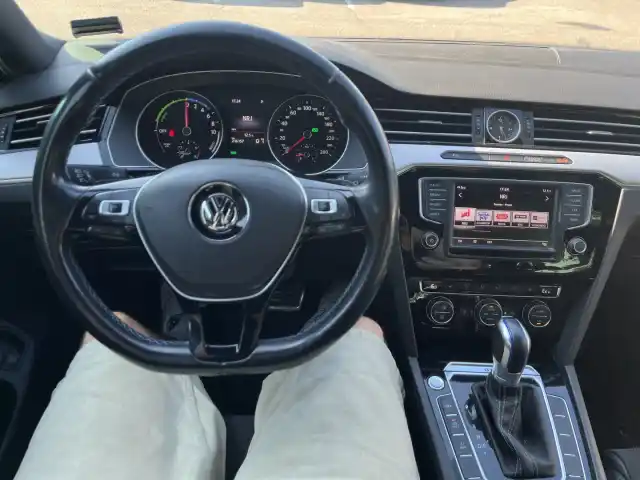 Musta Sedan, Volkswagen Passat – RTP-622