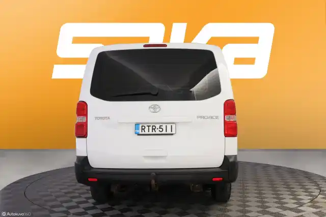 Valkoinen Pakettiauto, Toyota Proace – RTR-511