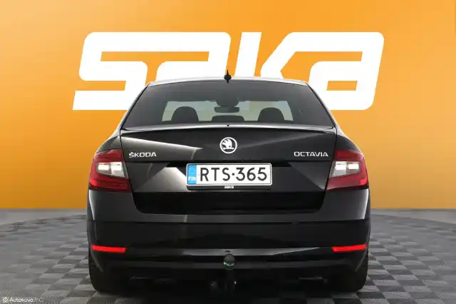 Musta Viistoperä, Skoda Octavia – RTS-365