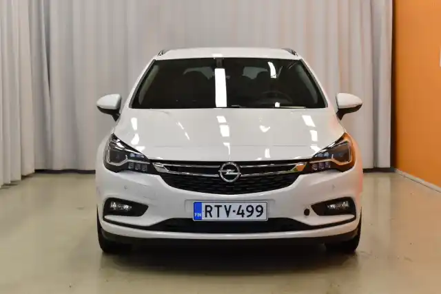 Valkoinen Farmari, Opel Astra – RTV-499