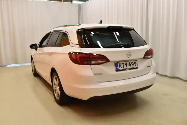 Valkoinen Farmari, Opel Astra – RTV-499