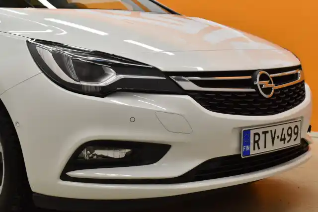 Valkoinen Farmari, Opel Astra – RTV-499