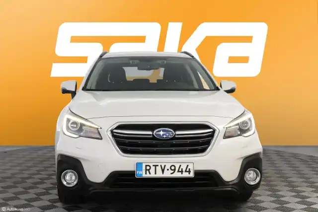 Valkoinen Farmari, Subaru Outback – RTV-944