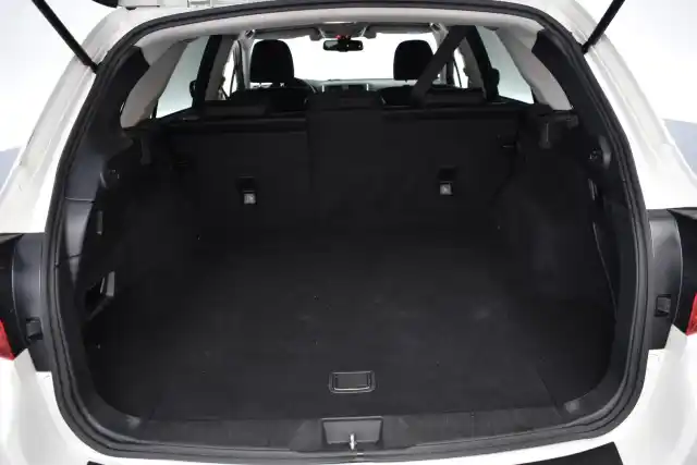 Valkoinen Farmari, Subaru Outback – RTV-944