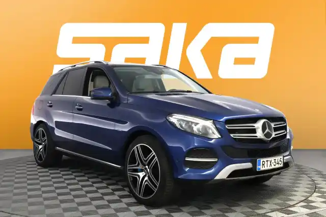 Sininen Maastoauto, Mercedes-Benz GLE – RTX-345