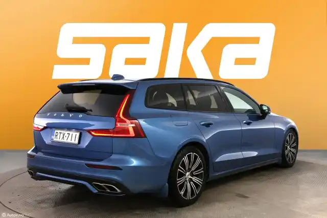 Sininen Farmari, Volvo V60 – RTX-711