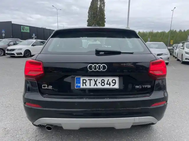 Musta Maastoauto, Audi Q2 – RTX-849