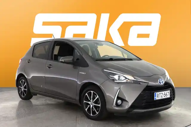 Harmaa Viistoperä, Toyota Yaris – RTZ-567