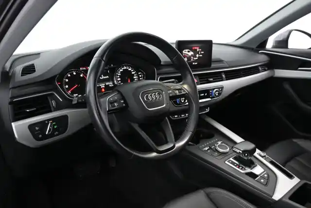 Harmaa Farmari, Audi A4 – RUB-379