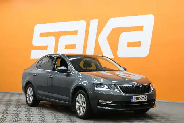 Harmaa Viistoperä, Skoda Octavia – RUC-248