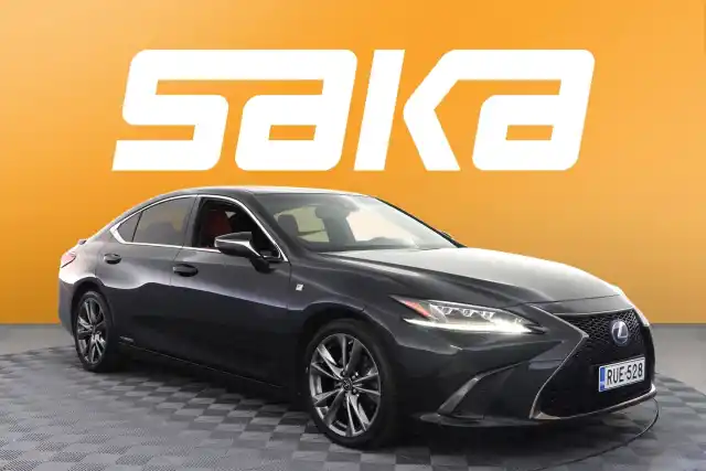 Musta Sedan, Lexus ES – RUE-528