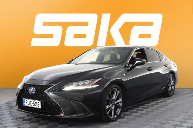 Musta Sedan, Lexus ES – RUE-528