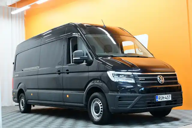 Musta Pakettiauto, Volkswagen Crafter – RUH-437