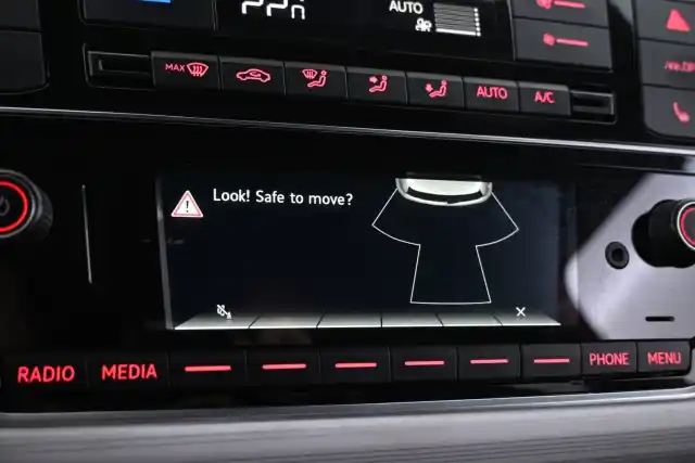Punainen Viistoperä, Seat MII ELECTRIC – RUH-519