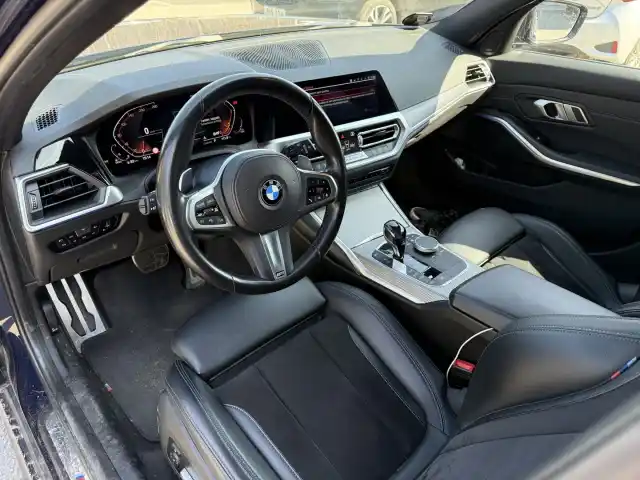 Sininen Farmari, BMW 320 – RUH-780