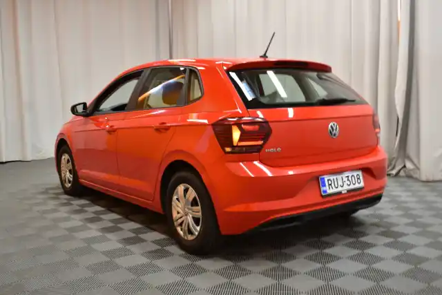 Punainen Viistoperä, Volkswagen Polo – RUJ-308