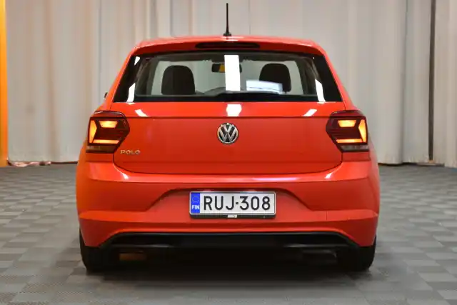 Punainen Viistoperä, Volkswagen Polo – RUJ-308