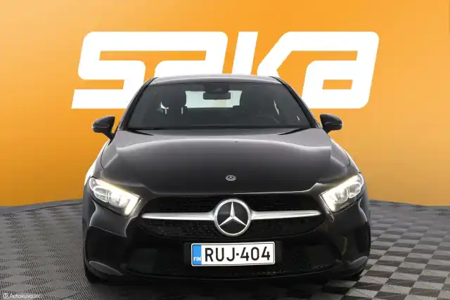 Musta Sedan, Mercedes-Benz A – RUJ-404