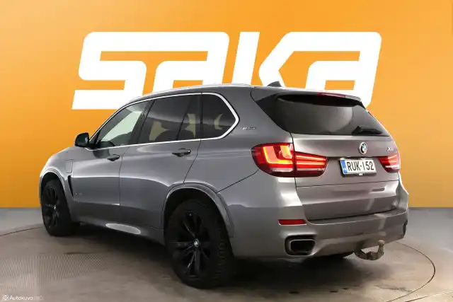 Harmaa Maastoauto, BMW X5 – RUK-152