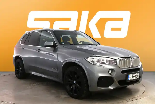 Harmaa Maastoauto, BMW X5 – RUK-152