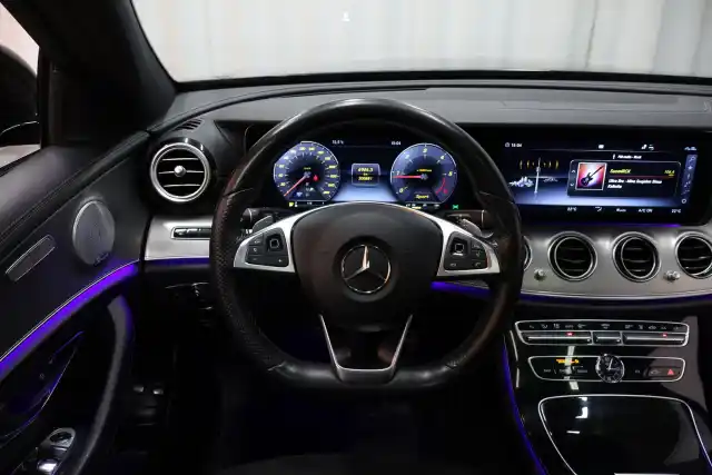 Musta Farmari, Mercedes-Benz E – RUK-932
