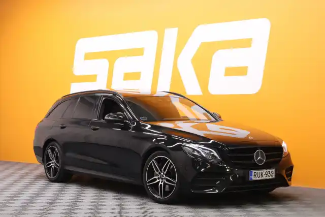 Musta Farmari, Mercedes-Benz E – RUK-932