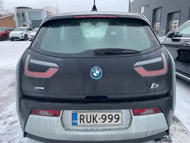 Hopea Sedan, BMW i3 – RUK-999