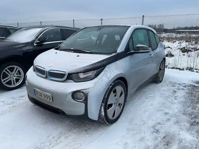 Hopea Sedan, BMW i3 – RUK-999