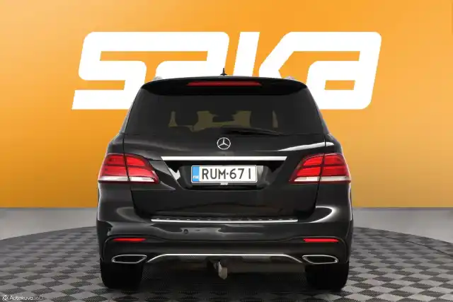 Musta Maastoauto, Mercedes-Benz GLE – RUM-671