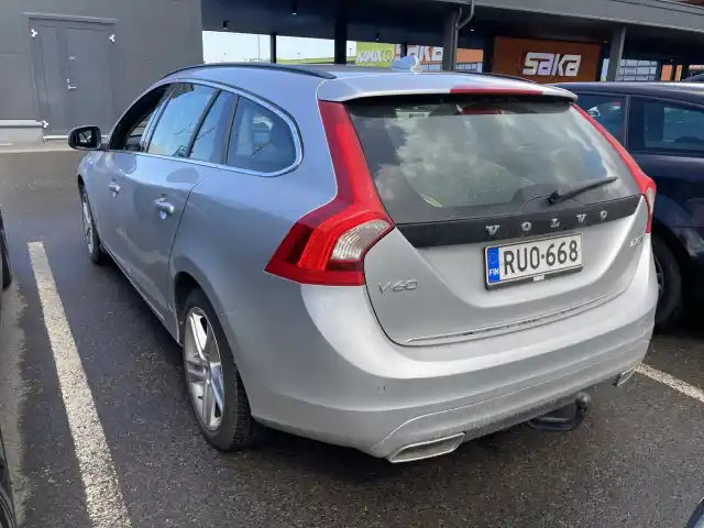 Hopea Farmari, Volvo V60 – RUO-668