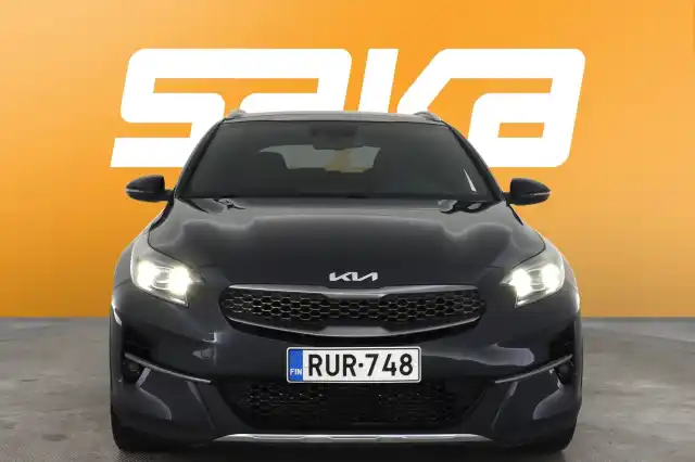 Harmaa Viistoperä, Kia XCeed – RUR-748