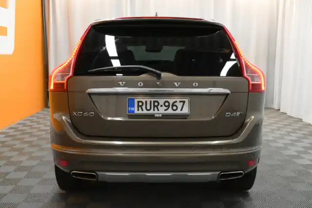 Ruskea (beige) Maastoauto, Volvo XC60 – RUR-967