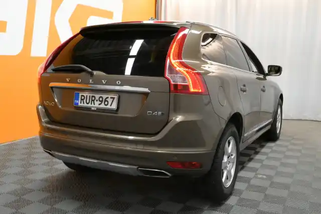 Ruskea (beige) Maastoauto, Volvo XC60 – RUR-967