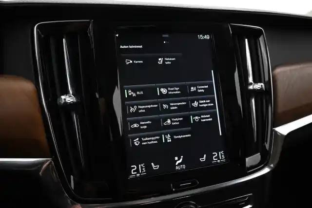 Sininen Farmari, Volvo V90 – RUU-438