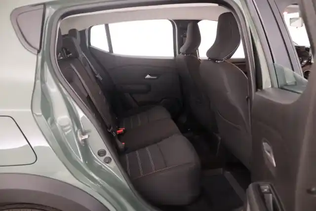 Vihreä Maastoauto, Dacia Sandero Stepway – RUV-237