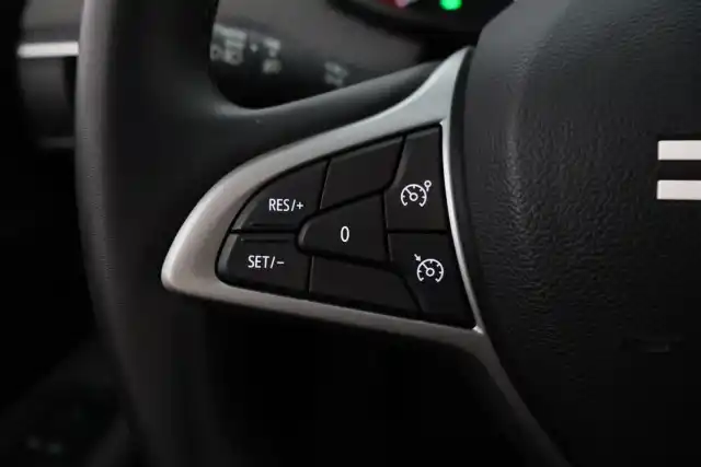 Vihreä Maastoauto, Dacia Sandero Stepway – RUV-237