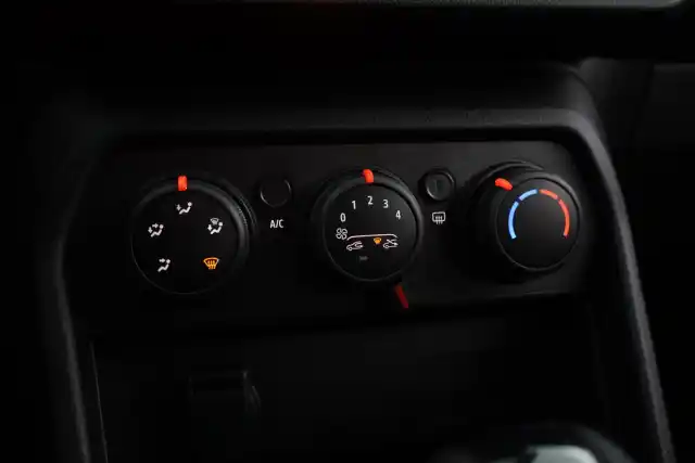 Vihreä Maastoauto, Dacia Sandero Stepway – RUV-237