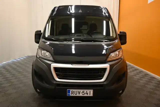 Harmaa Pakettiauto, Peugeot Boxer – RUV-541