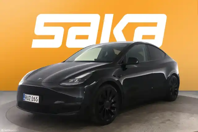 Musta Maastoauto, Tesla Model Y – RUZ-265