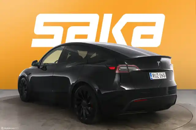 Musta Maastoauto, Tesla Model Y – RUZ-265