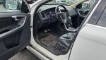 Valkoinen Maastoauto, Volvo XC60 – RVC-575, kuva 5