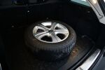 Musta Farmari, Mercedes-Benz E – RVJ-442, kuva 12