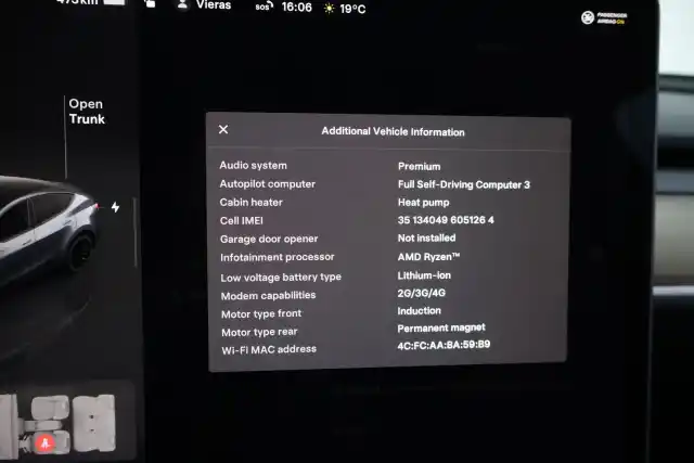 Harmaa Maastoauto, Tesla Model Y – RVN-910