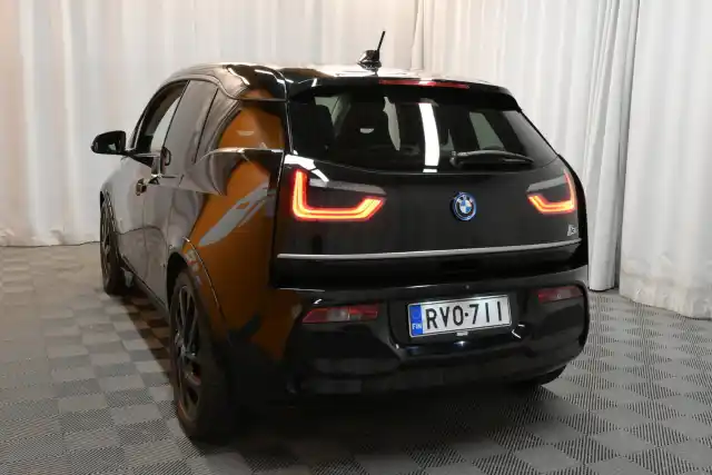 Musta Viistoperä, BMW I3S – RVO-711