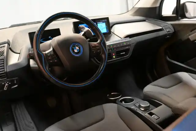 Musta Viistoperä, BMW I3S – RVO-711